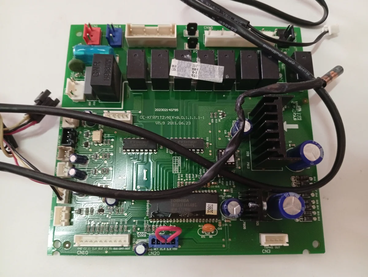 Placa Electrónica Aire Acondicionado KUE90HUN4/CE-KFR71T2/N1X-B.D.1.1.1.1-1