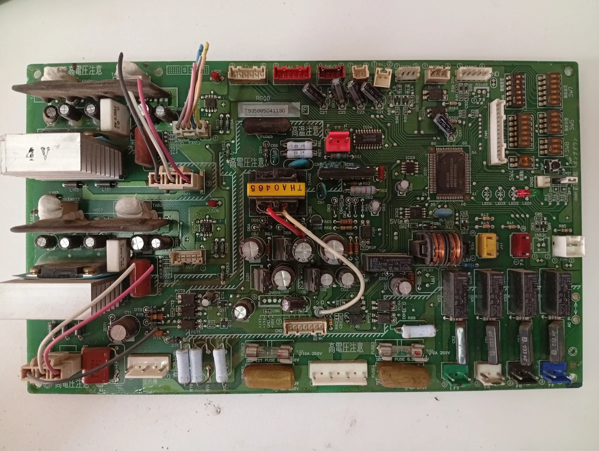 Placa Electrónica Aire Acondicionado T935B85D41130
