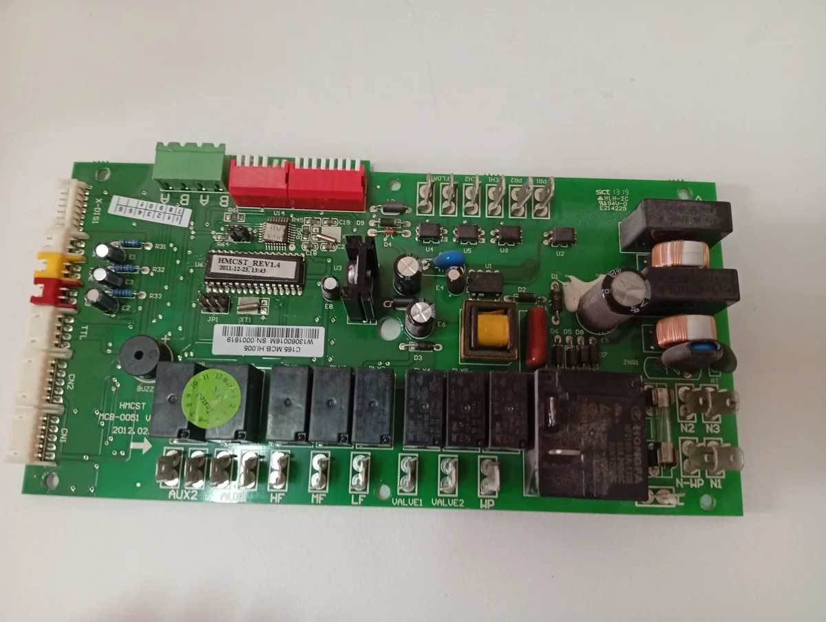 Placa Electrónica Aire Acondicionado C165.MCB.HI.005/HMCST MCB-0051 V2.0