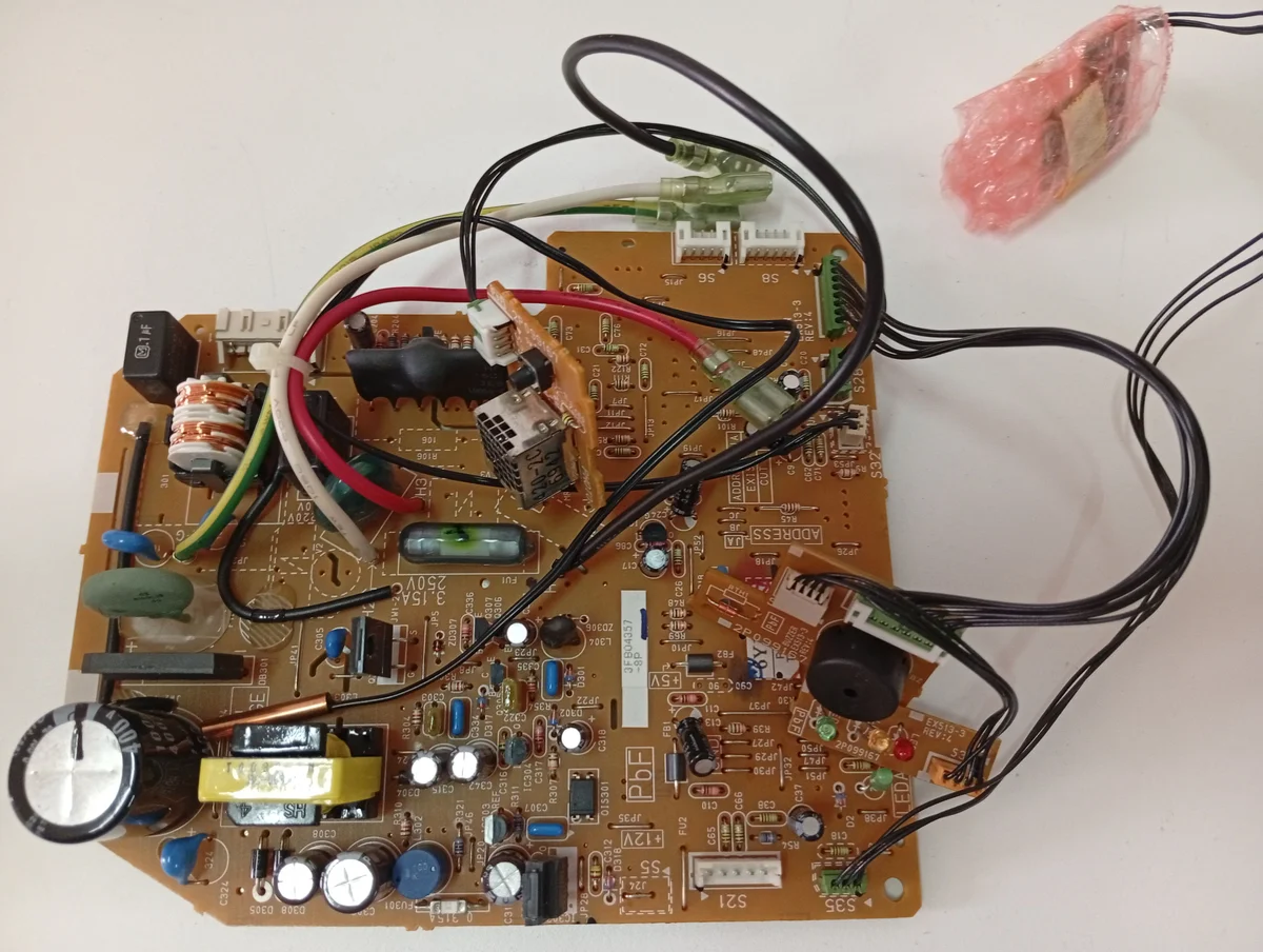 Placa Electrónica Aire Acondicionado 1386839/P.C.B. CONTROL FTXS/FTKS60B/3FB04357-8P/6Y12Y13