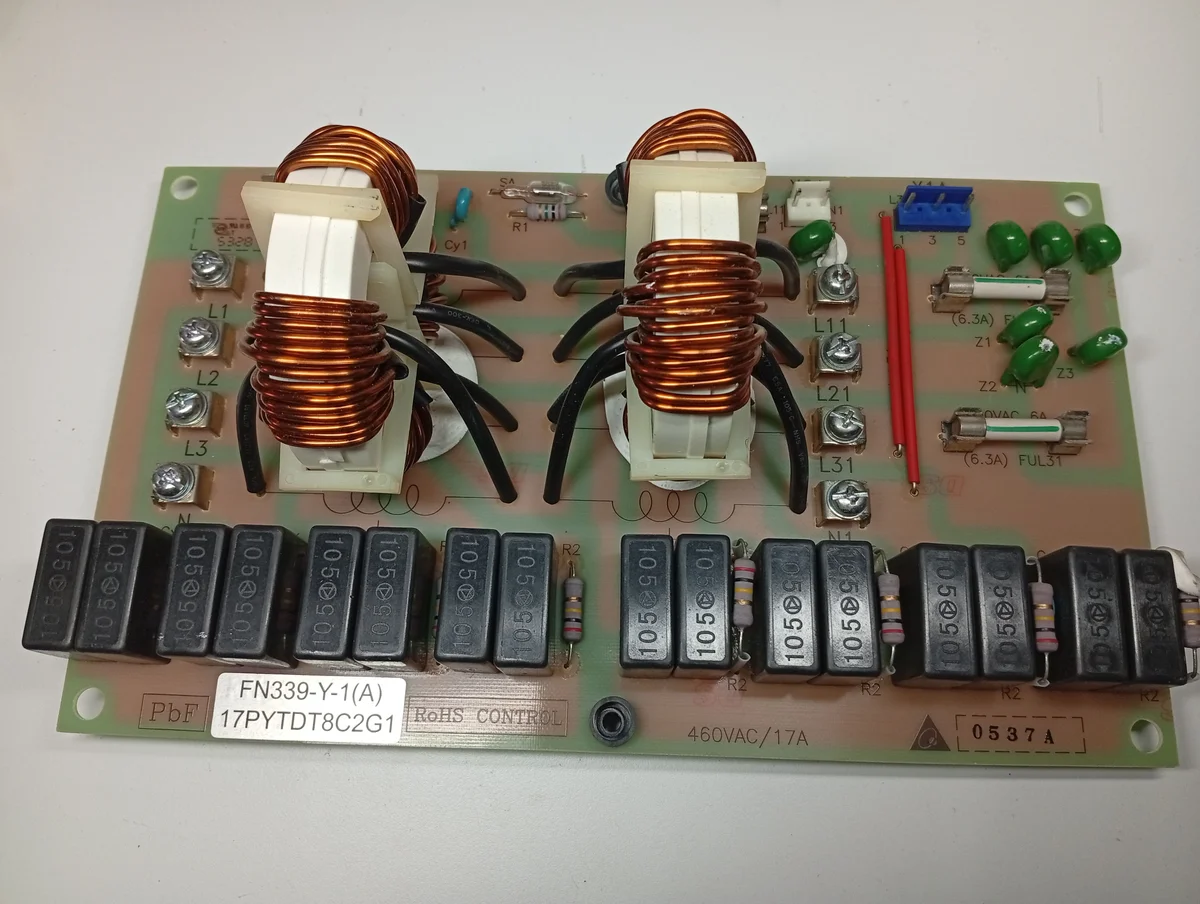 Placa Electrónica Aire Acondicionado MODELO: RZQ250B8W1B/FN339-Y-1(A)/17PYTDT8C2G1/0537A