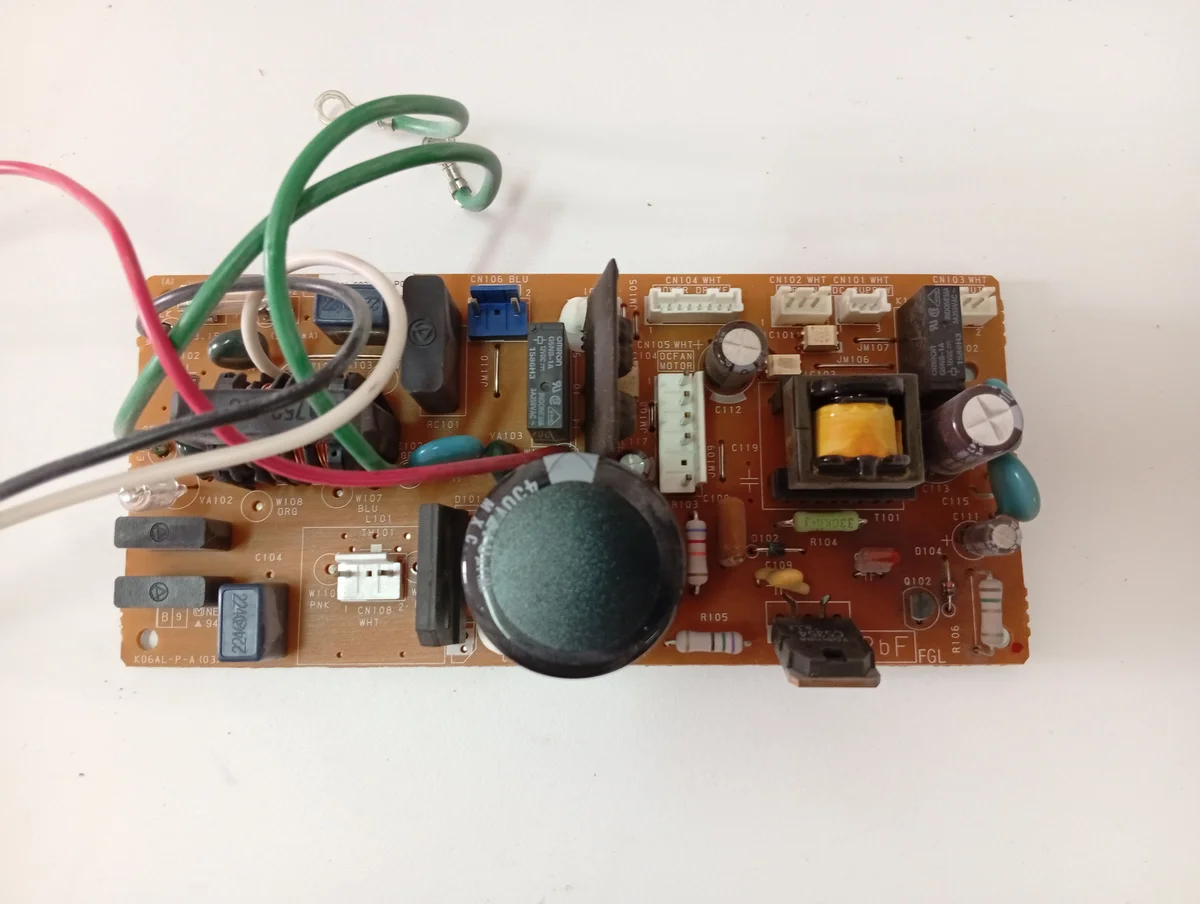 Placa Electrónica Aire Acondicionado K06AL-P-A(03)/K06AL-0603HSE-P0