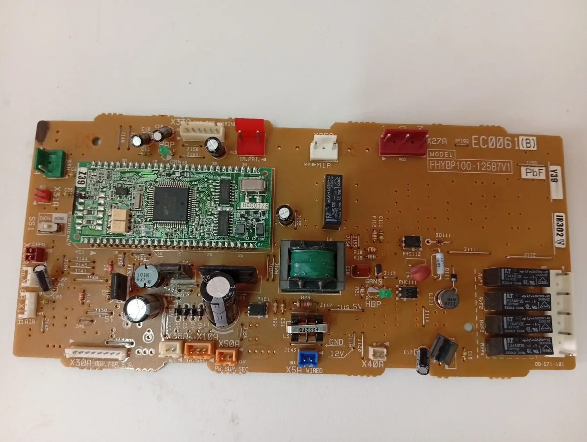 Placa Electrónica Aire Acondicionado EC0061(B)/FHYBP100125B7V1