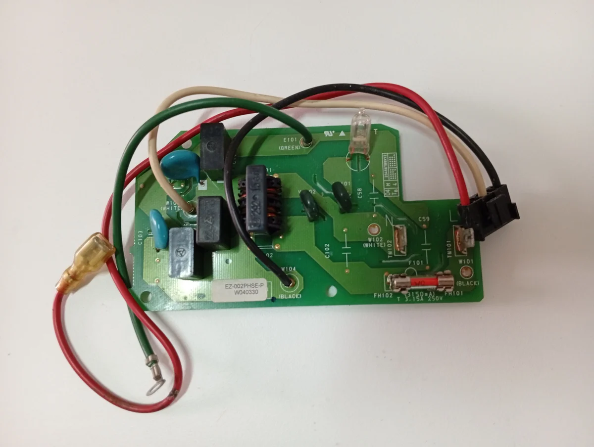 Placa Electrónica Aire Acondicionado EZ-002PHSE-P/W040330