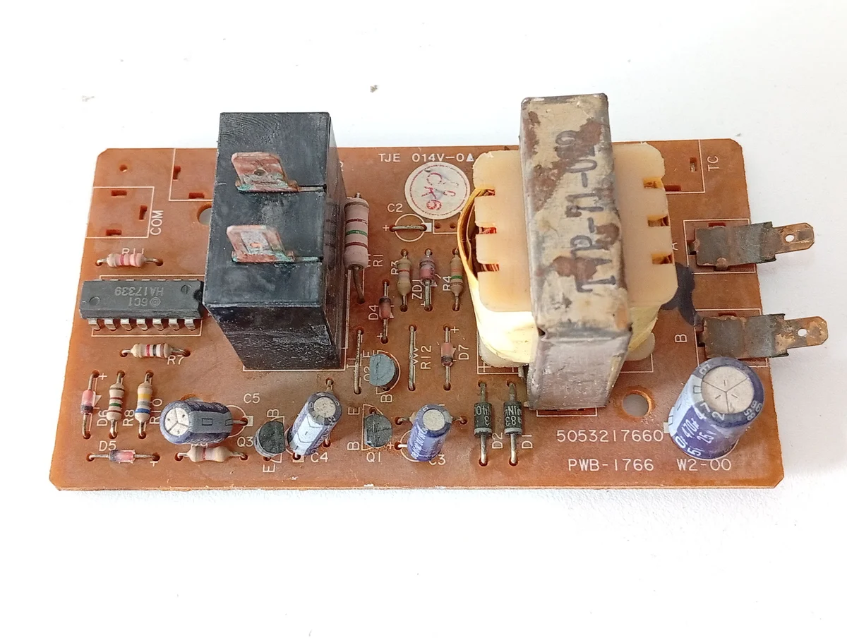 Placa Electrónica Aire Acondicionado PWB-1766/5053217660