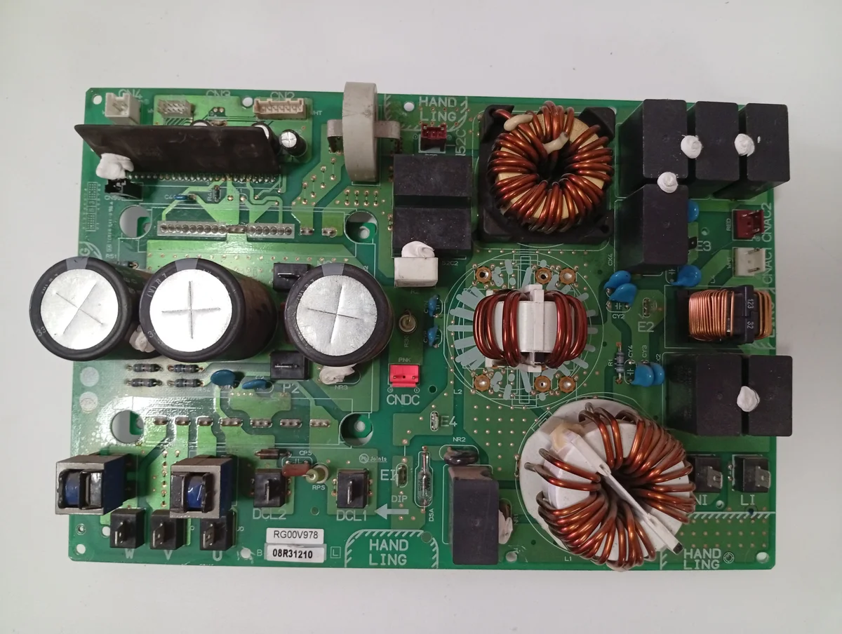 Placa Electrónica Aire Acondicionado RG00V978/08R31210/RG76V837G07