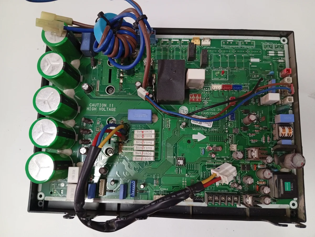 Placa Electrónica Aire Acondicionado EAX57316102/EBR57330420141310180116