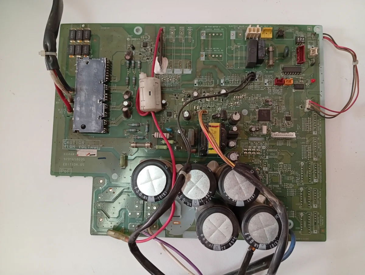 Placa Electrónica Aire Acondicionado K04AW-0501HUE-C1/9705658035/K04AW-C-A (05)