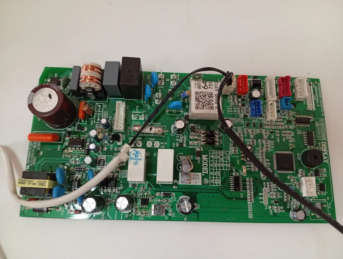 Placa Electrónica Aire Acondicionado 0011800646K-20190703-01/0260402735A-F
