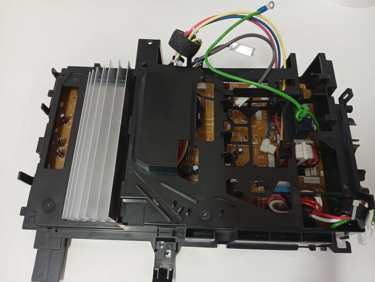 Placa Electrónica Aire Acondicionado ACXA73C50161R/A73-28230/ACXA70-11480-2