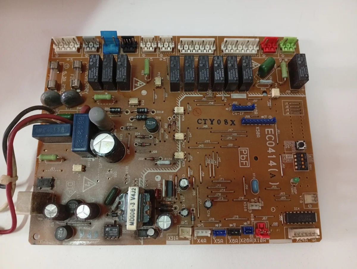 Placa Electrónica Aire Acondicionado 5001982/EC0414(A)/CTY08X/DB-F85-101D