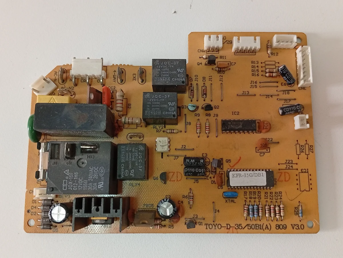 Placa Electrónica Aire Acondicionado TOYO-D-35/50B1(A) 809 V3.0