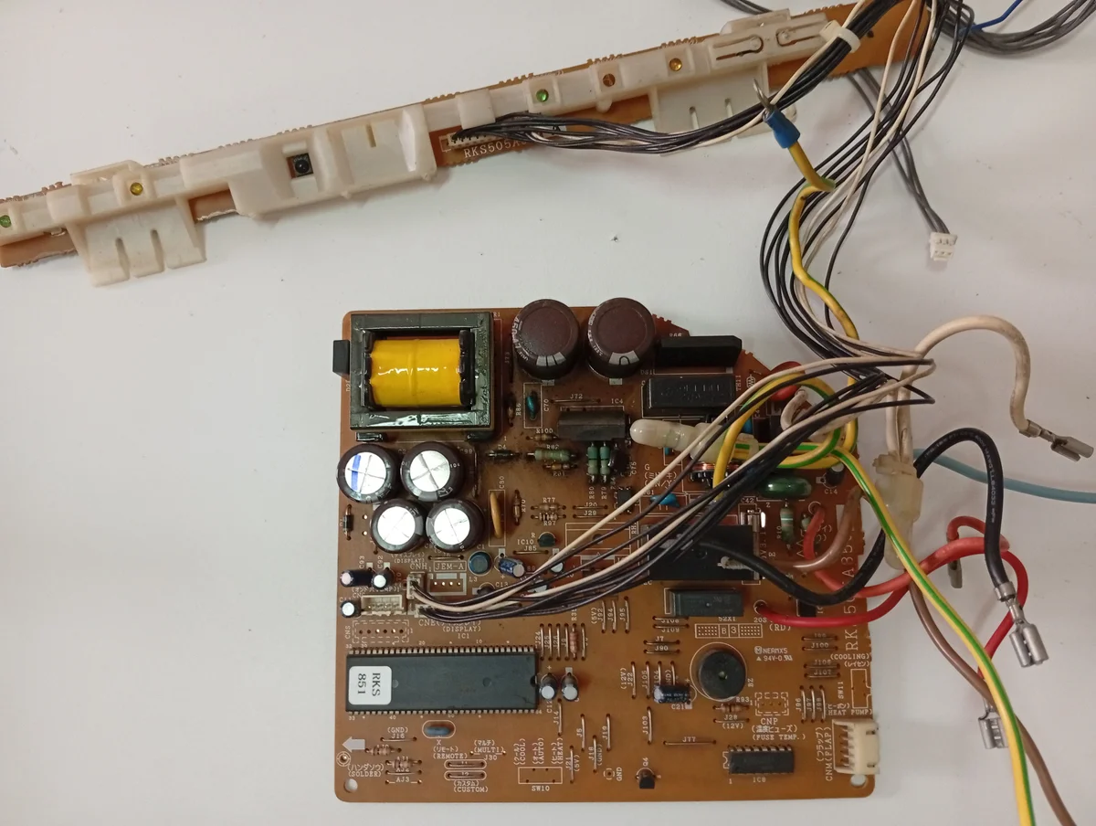 Placa Electrónica Aire Acondicionado RKS505A850/RKS505A951A