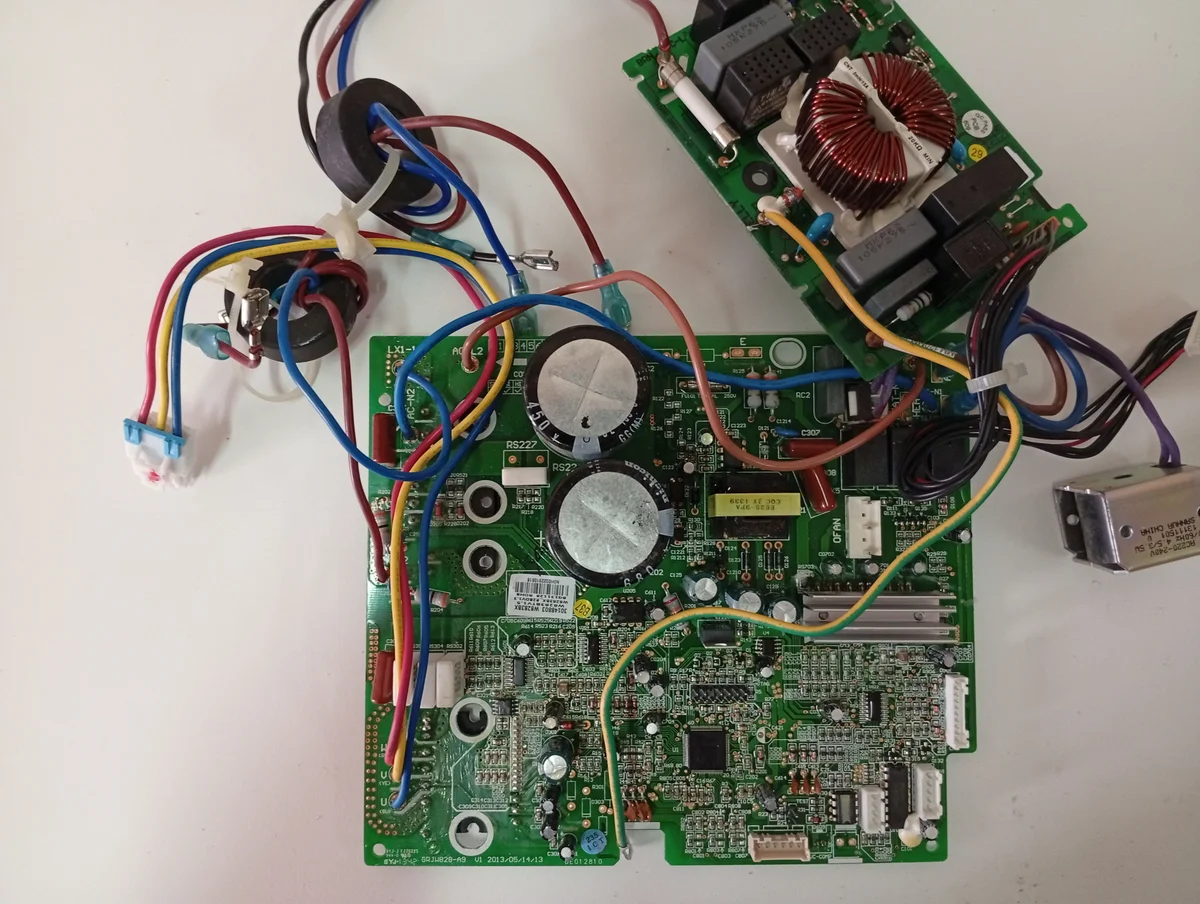 Placa Electrónica Aire Acondicionado GRJW828-A9