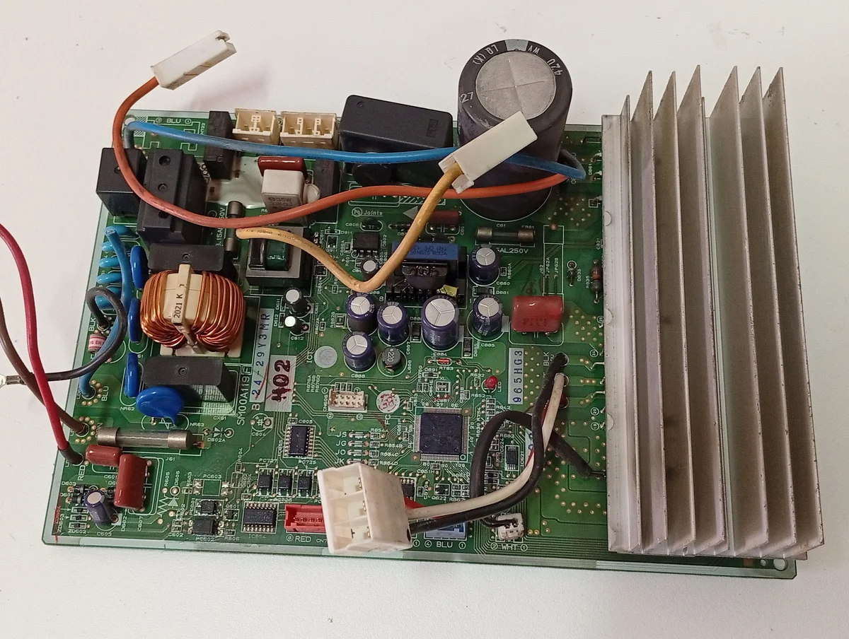 Placa Electrónica Aire Acondicionado SM00A119F/B24-29Y3MR