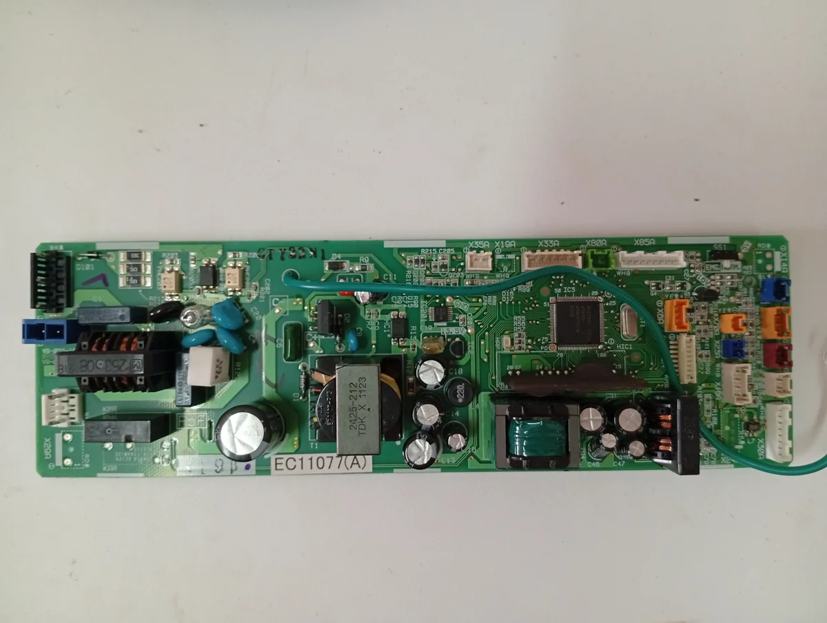 Placa Electrónica Aire Acondicionado EC11077(A)/X19B/CTY22N1/VB-055-101B