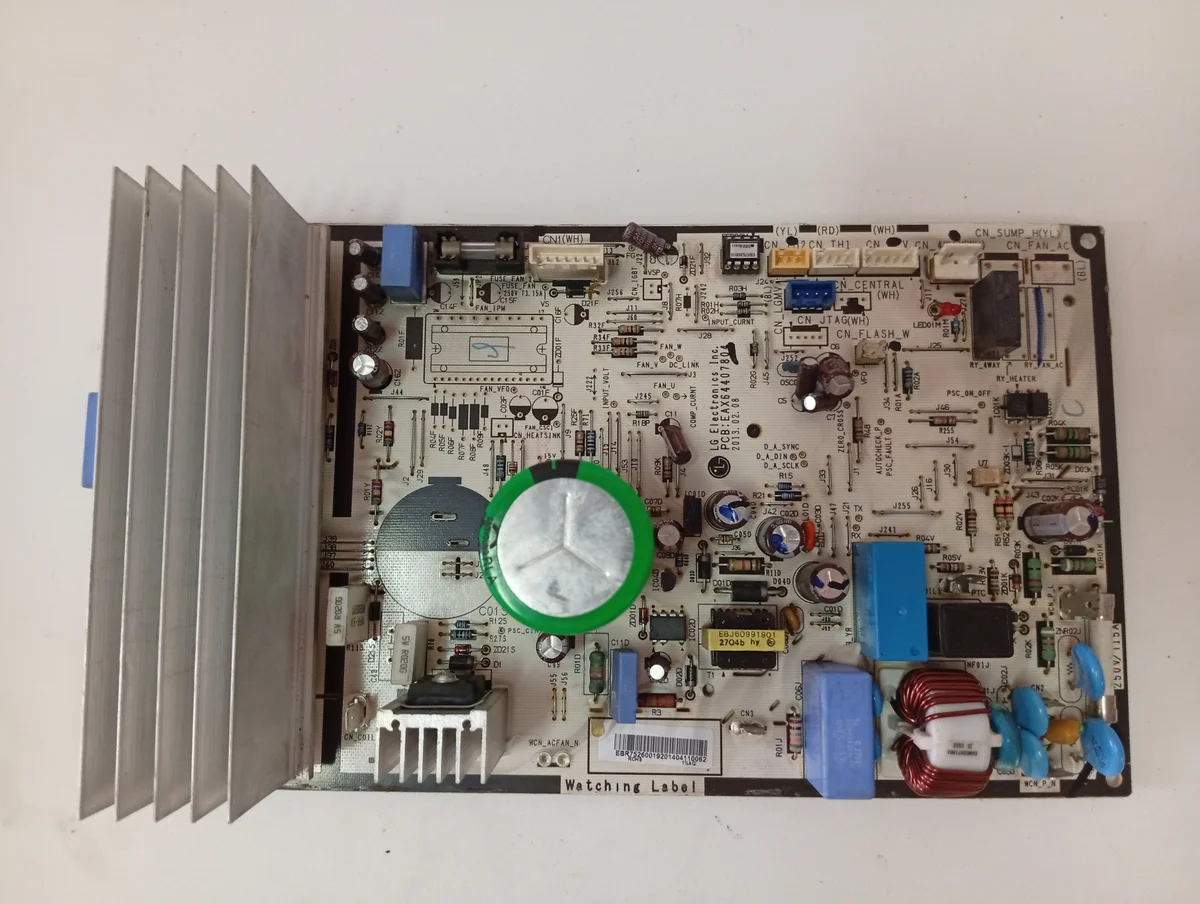 Placa Electrónica Aire Acondicionado ET2 ECO A3/EAX64407804/EBR75260019201404110062