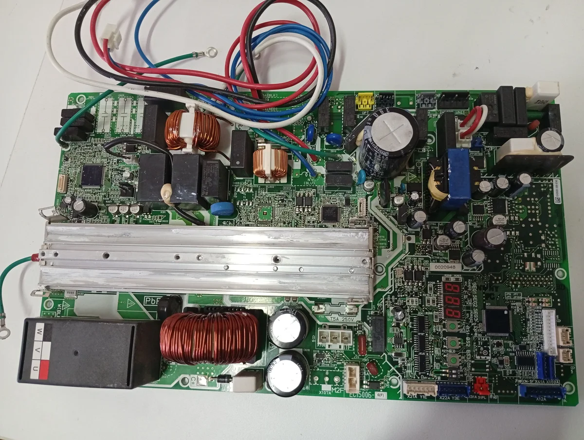 Placa Electrónica Aire Acondicionado EC15006-6(F)/0553404/S1430301-006-0746/0020948