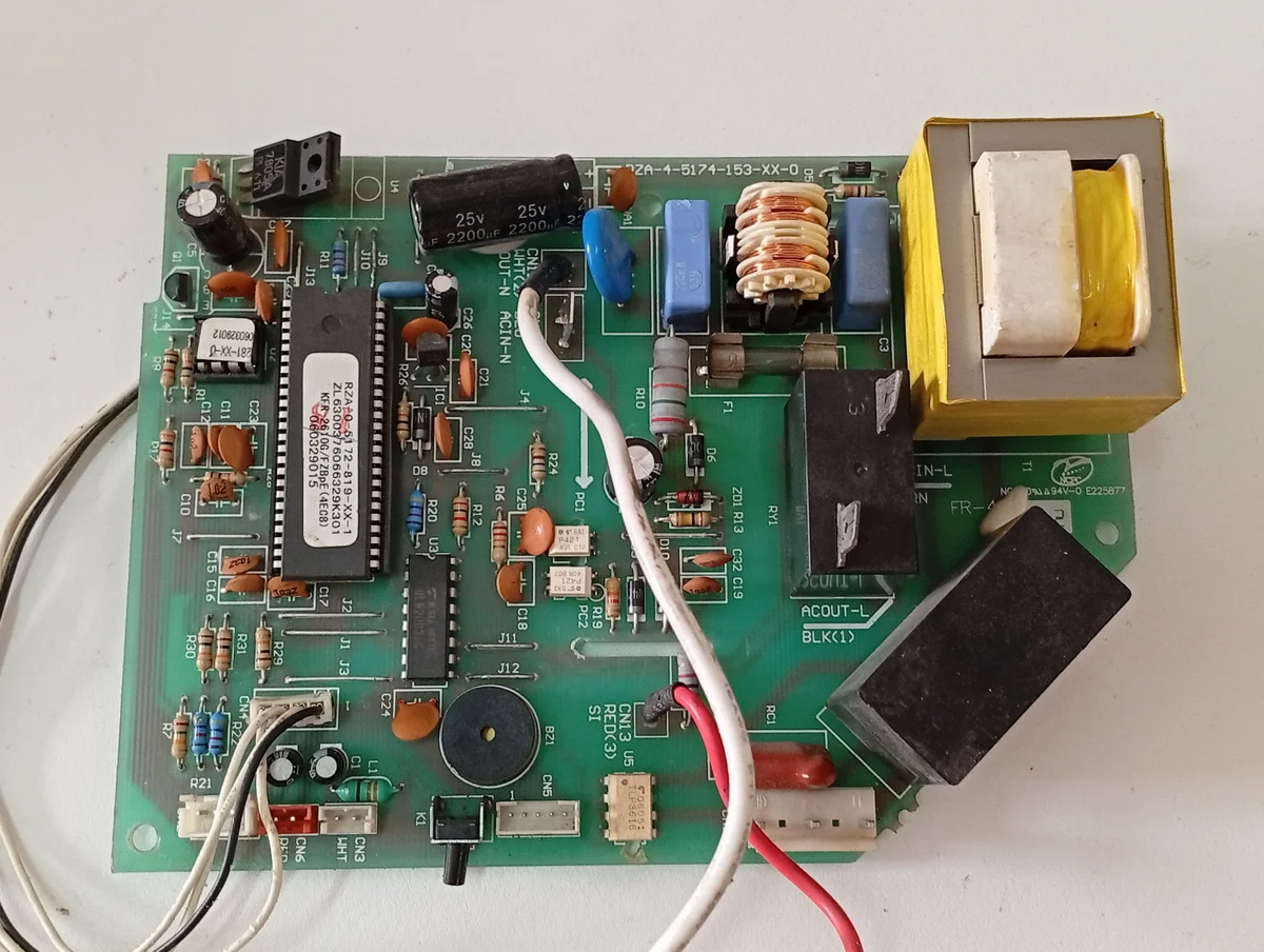 Placa Electrónica Aire Acondicionado RZA-4-5174-153-XX-0/RZA-0-5172-819-XX-1/ZL6300376066329K301/KFR-2610G/FZBpE(4EC8)/060329015