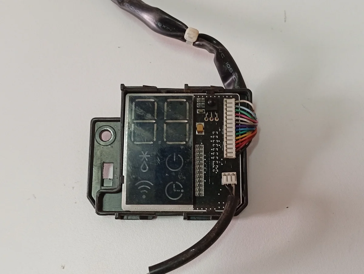Placa Electrónica Aire Acondicionado ABQ7575000720185020885 SEOBON ROHS