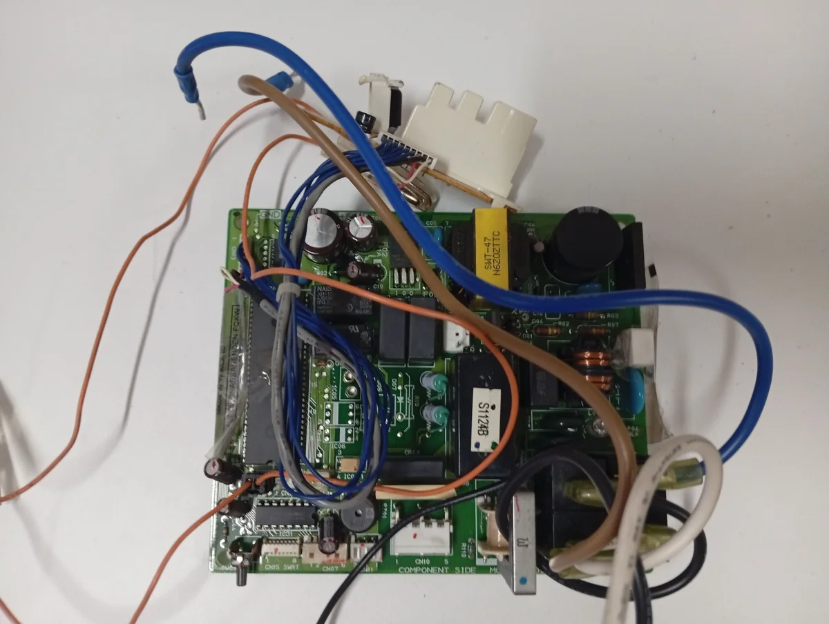 Placa Electrónica Aire Acondicionado MCC-798-02/MCC-766-03