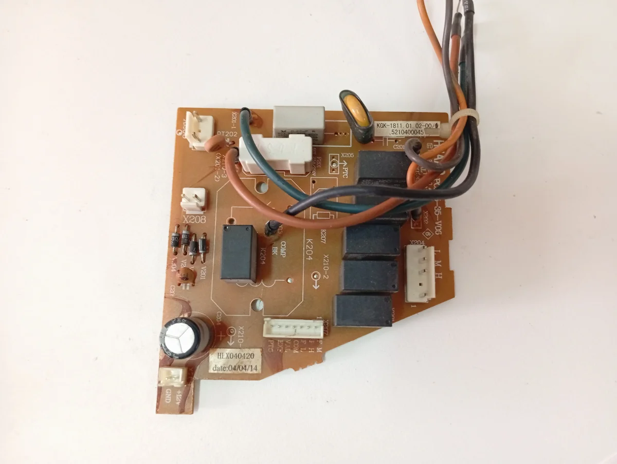 Placa Electrónica Aire Acondicionado PCB05-35-V06/KGK-1811.01.01.02-00