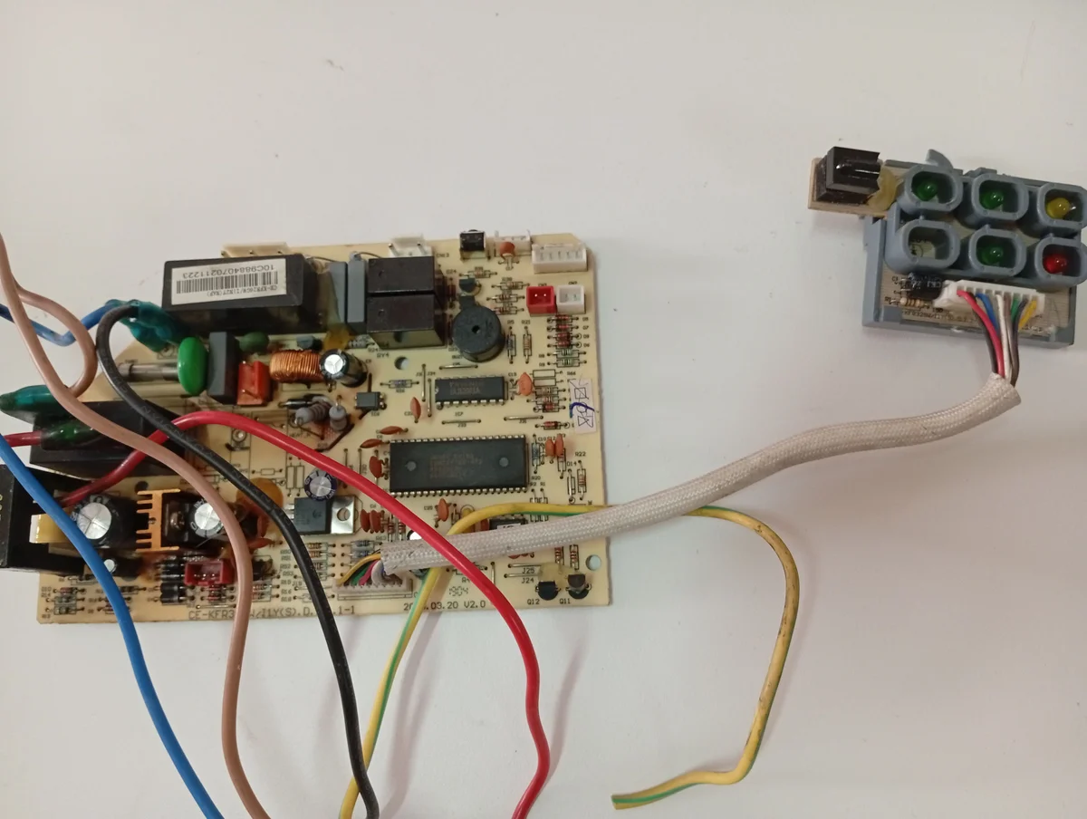 Placa Electrónica Aire Acondicionado CE-KFR32GW/I1Y(S).D.1.1.1-1/CE-KFR26GW/I1N2Y (NAF)/CE-KFR32GW/I1Y(S).D.1.2-1 V1.0