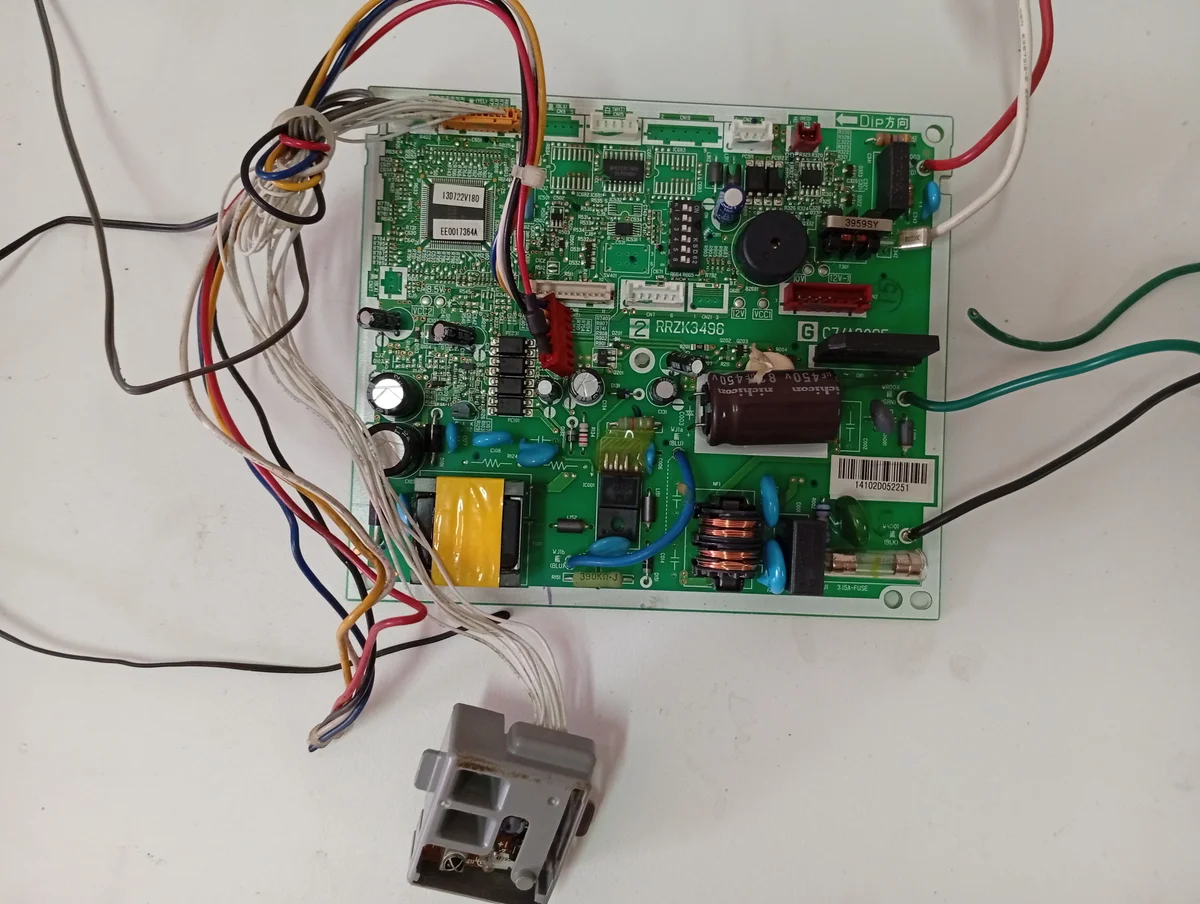 Placa Electrónica Aire Acondicionado RRZK3496/41795A292745/13D722V180/EE0017364A