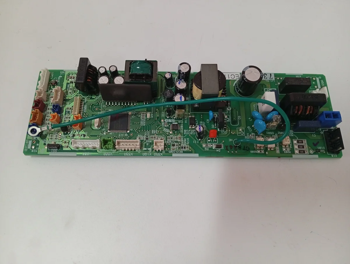 Placa Electrónica Aire Acondicionado 5008095/P.C.B. EC11077(B) FBQ35/CT824X/VB-055-101B