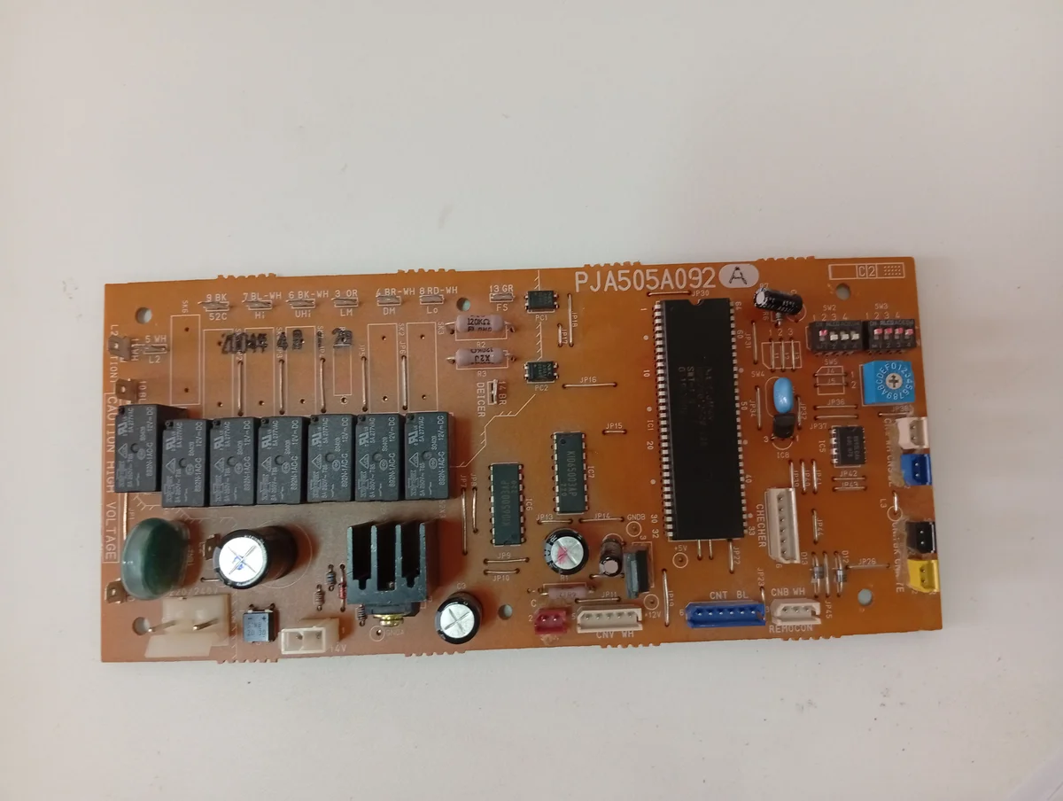 Placa Electrónica Aire Acondicionado PJA505A092A (unidad INT-conductor)