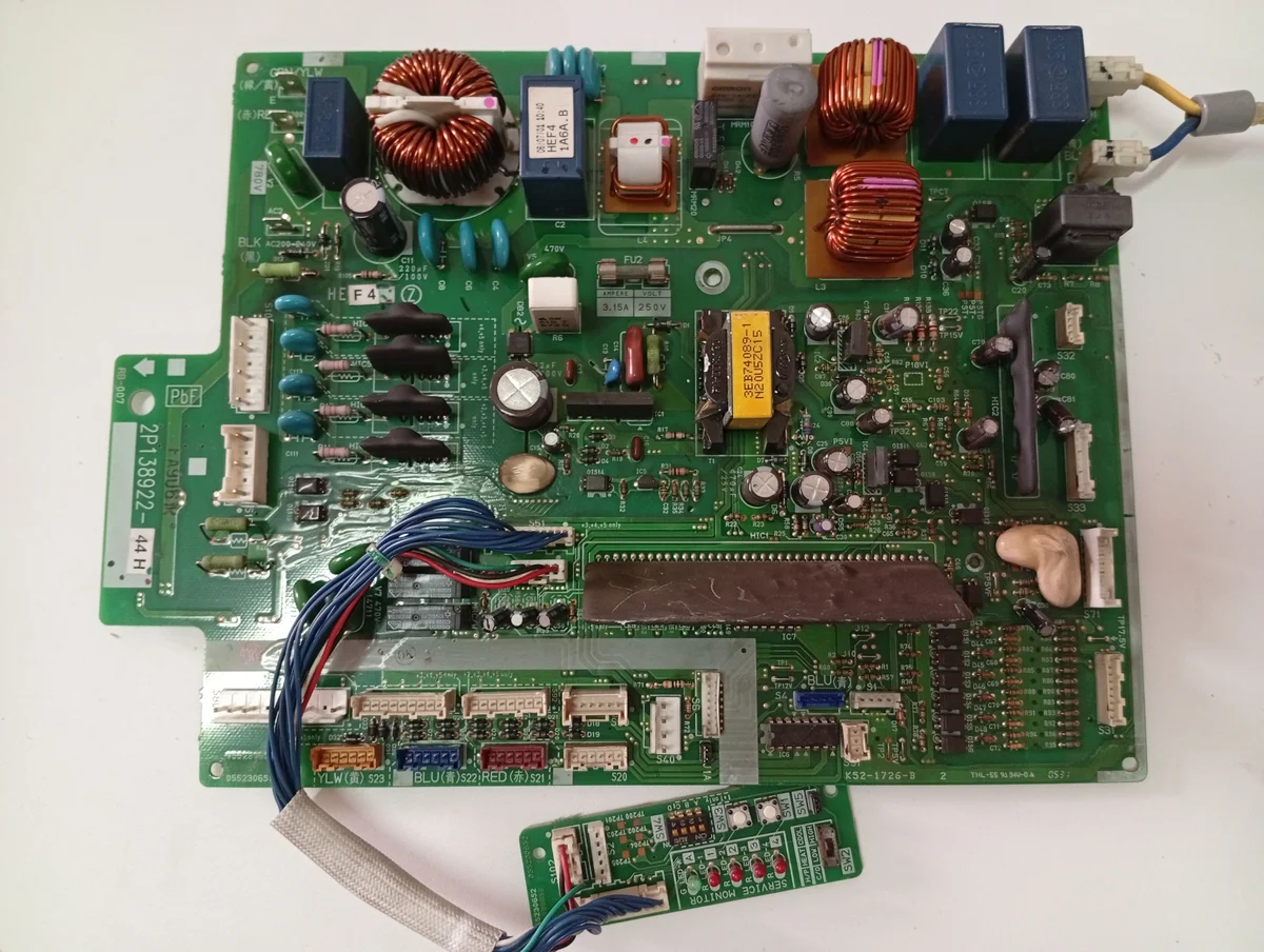 Placa Electrónica Aire Acondicionado INVERTER 2P138922-44H/0552306S1/0552306S2