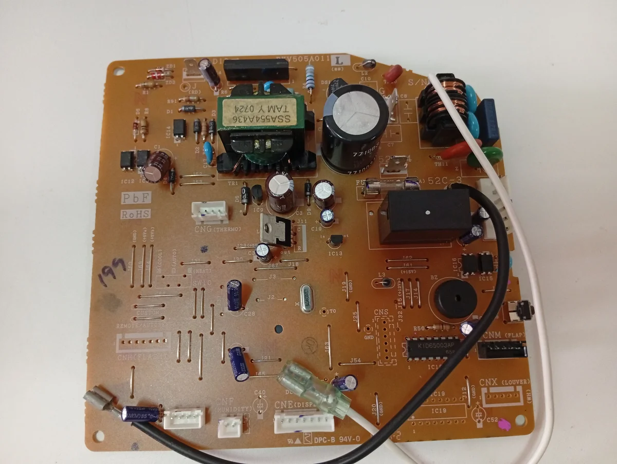 Placa Electrónica Aire Acondicionado RKV505A011L