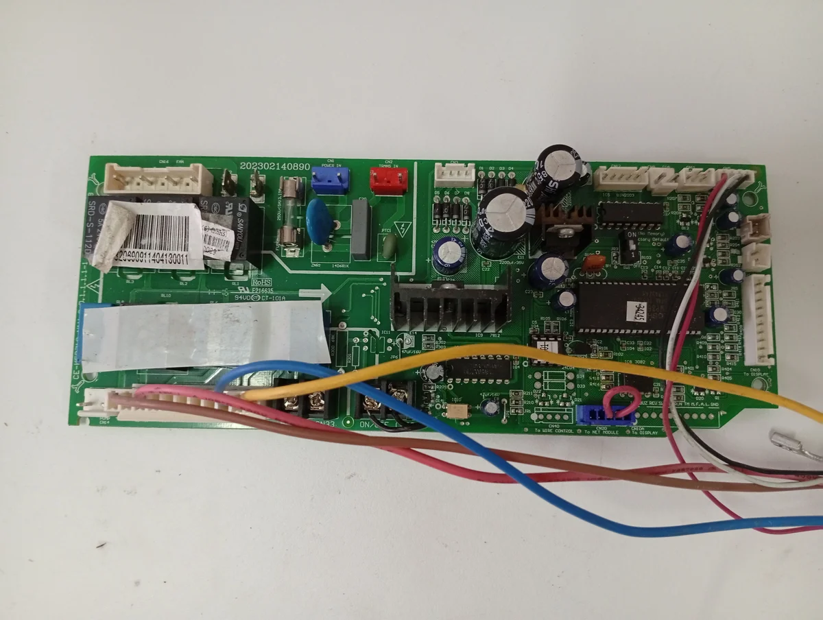 Placa Electrónica Aire Acondicionado CE-KFR710Q/N1Y-C.D.1.1.1.1-1 V1.2/202302140890