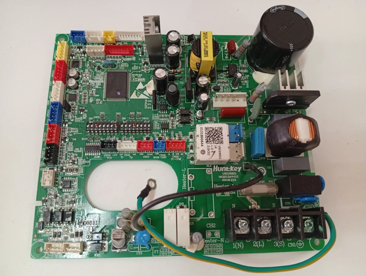 Placa Electrónica Aire Acondicionado V9039801/HKQ01064410/20191223