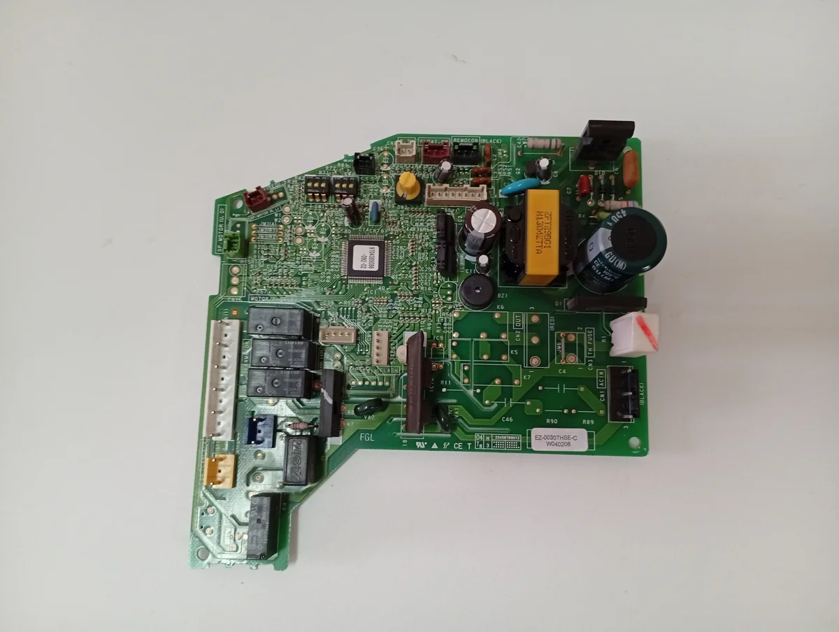 Placa Electrónica Aire Acondicionado EZ-0030THSE-C/W040206