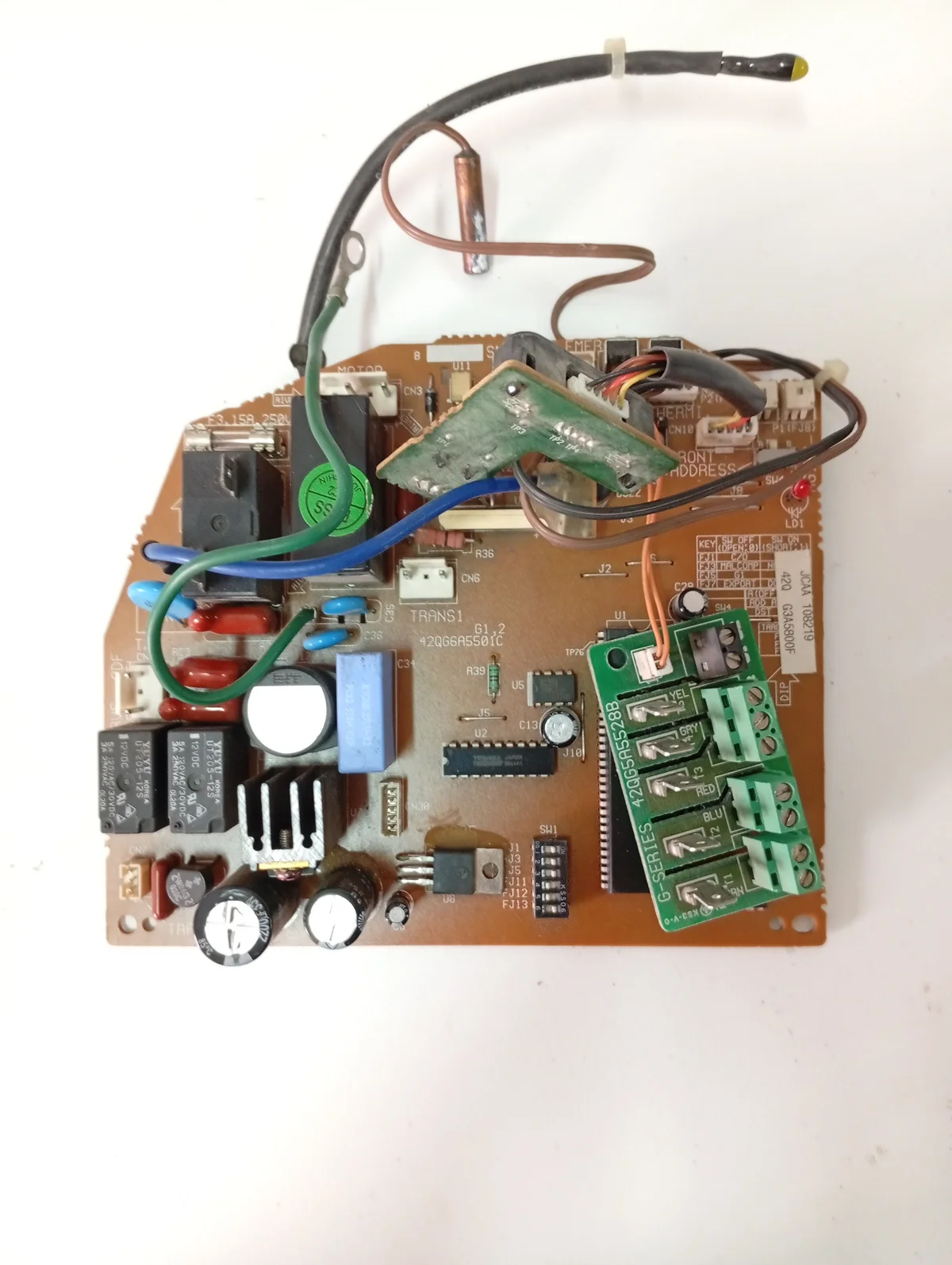 Placa Electrónica Aire Acondicionado 42HQV012/42QG6A5501C