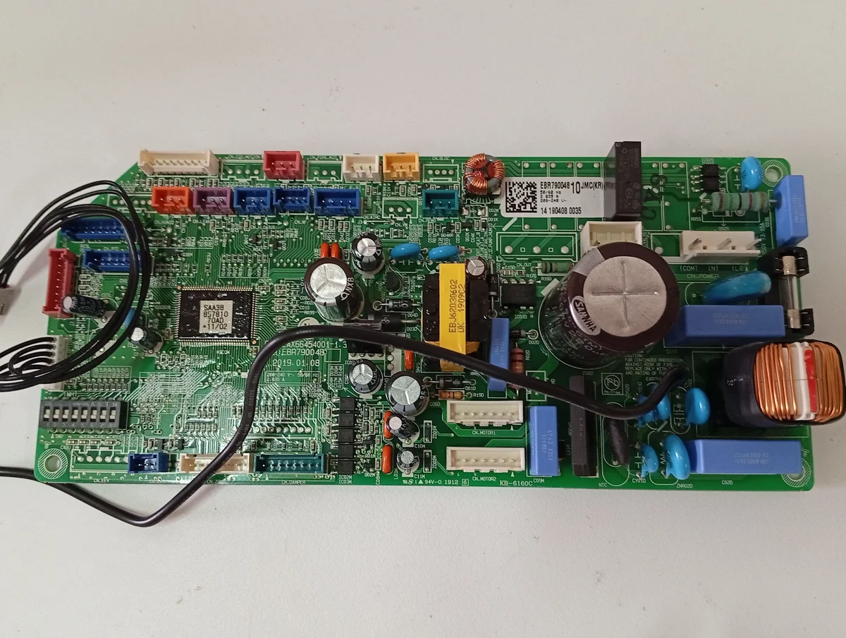 Placa Electrónica Aire Acondicionado EAX66454001-1.3/EBR790048