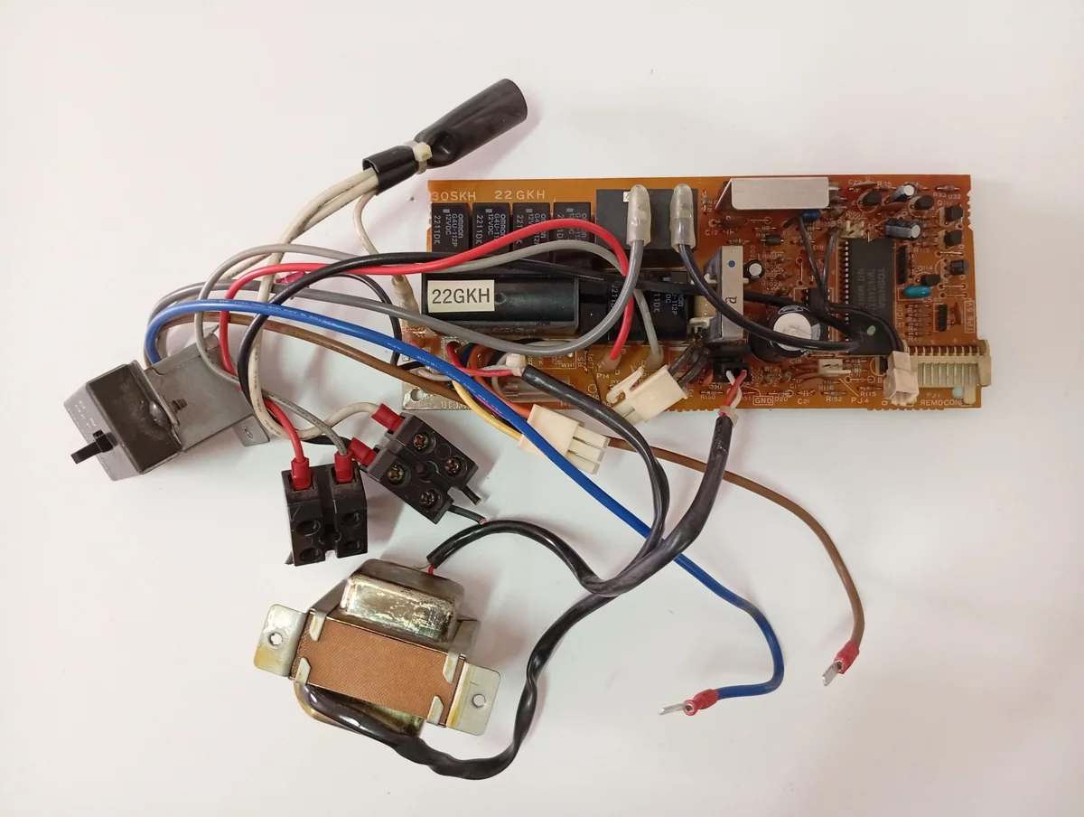 Placa Electrónica Aire Acondicionado 30SKH 22GKH