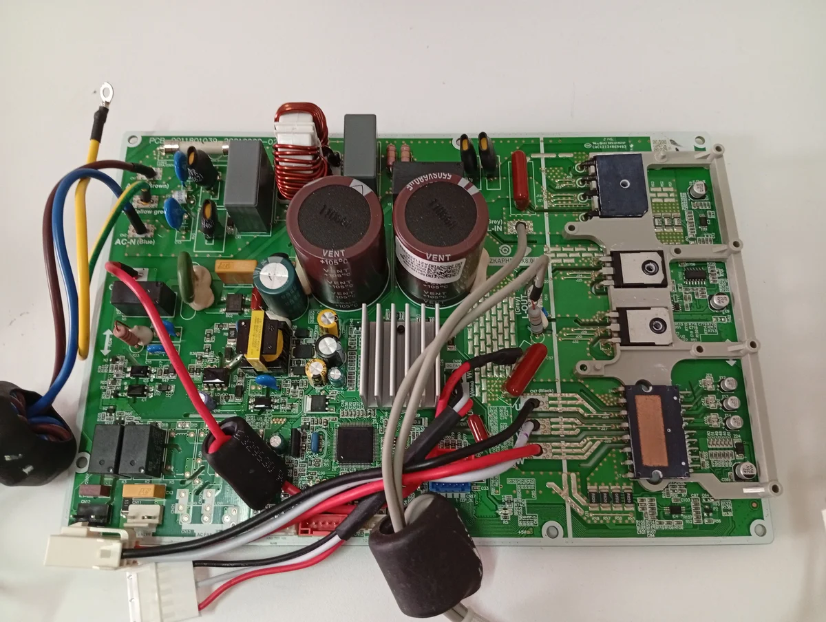 Placa Electrónica Aire Acondicionado PCB-0011801039-20210922-02/0011801039/V9074765