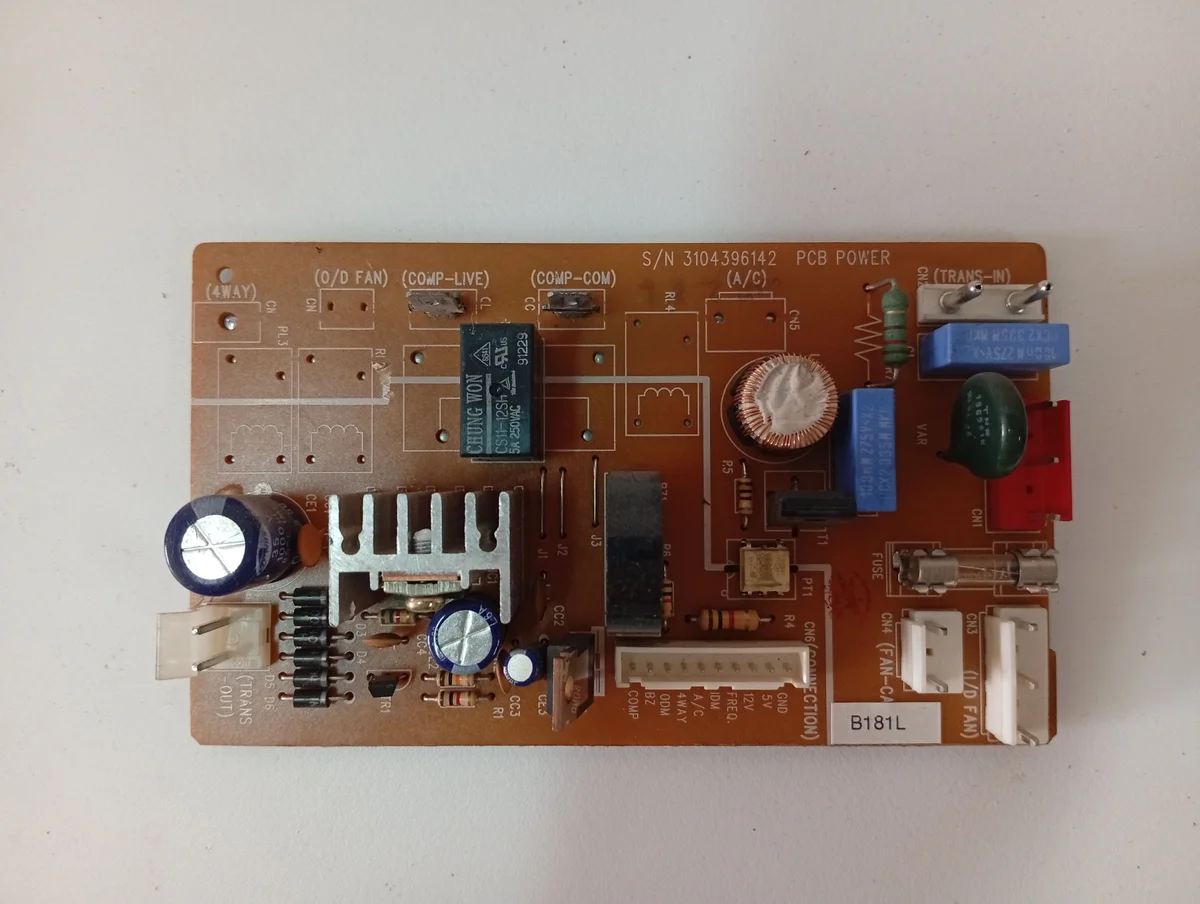 Placa Electrónica Aire Acondicionado S/N 3104396142