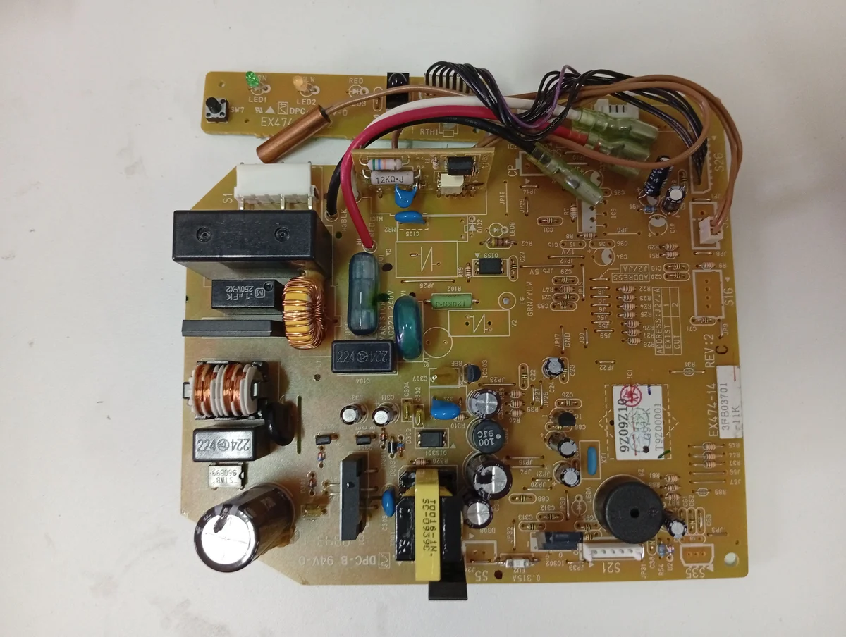 Placa Electrónica Aire Acondicionado PCB FTY18JV1B/1244694/EX474-14/3FB03701