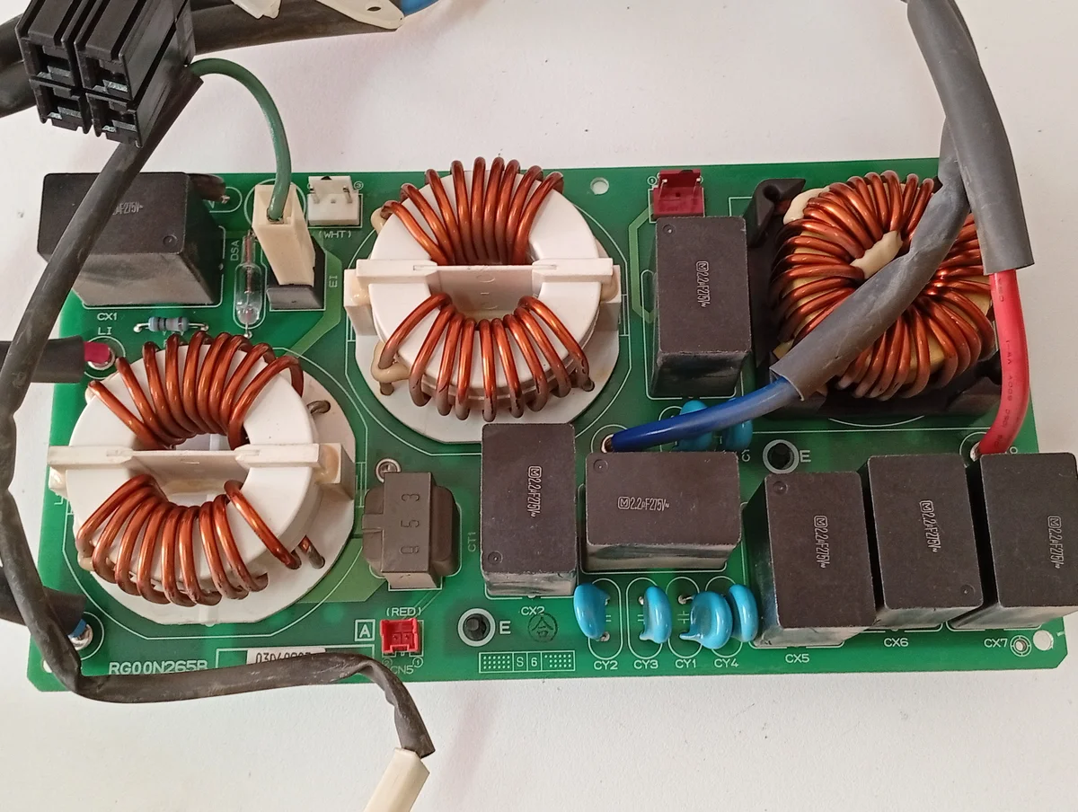 Placa Electrónica Aire Acondicionado RG00N265B/S6/RG76N264G01