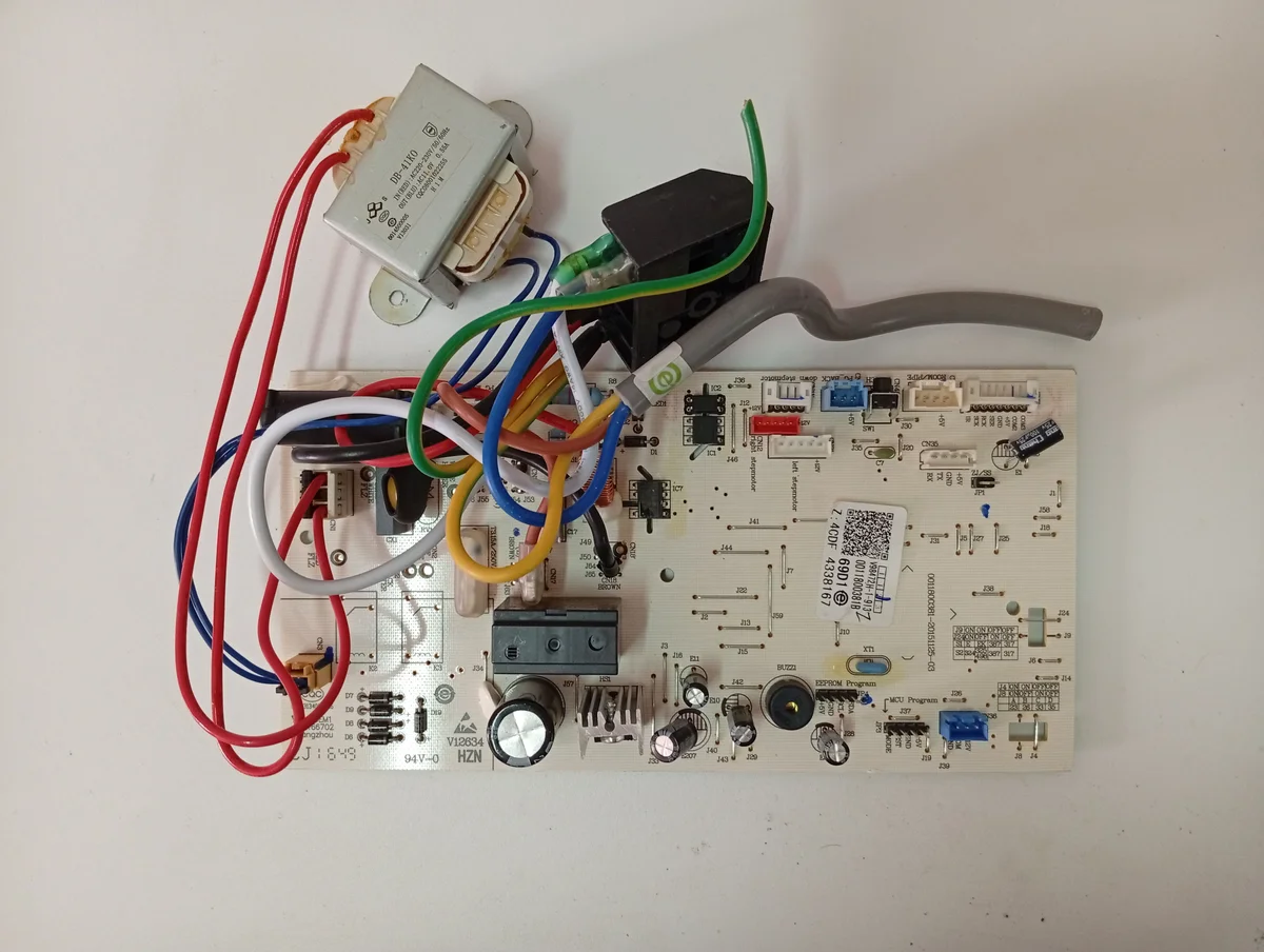 Placa Electrónica Aire Acondicionado CQC13134095636/CJ1649