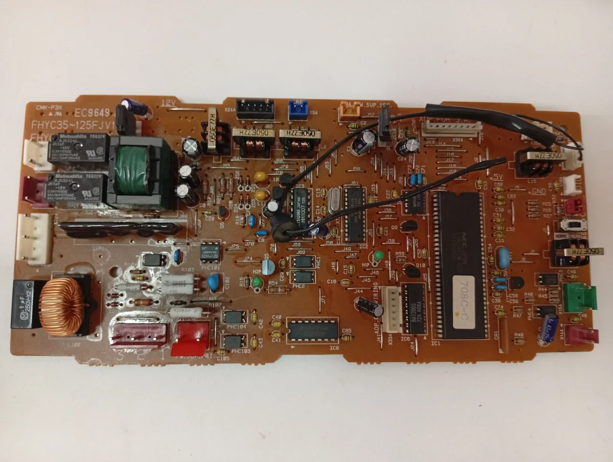 Placa Electrónica Aire Acondicionado 0798871/FHYC35~125FJV1/FHYC35~125FVE/EC9649A