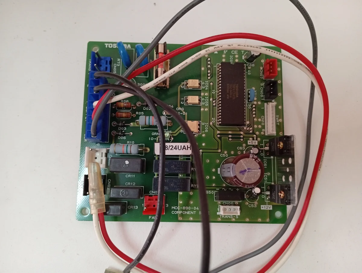 Placa Electrónica Aire Acondicionado MCC-890-04/210504