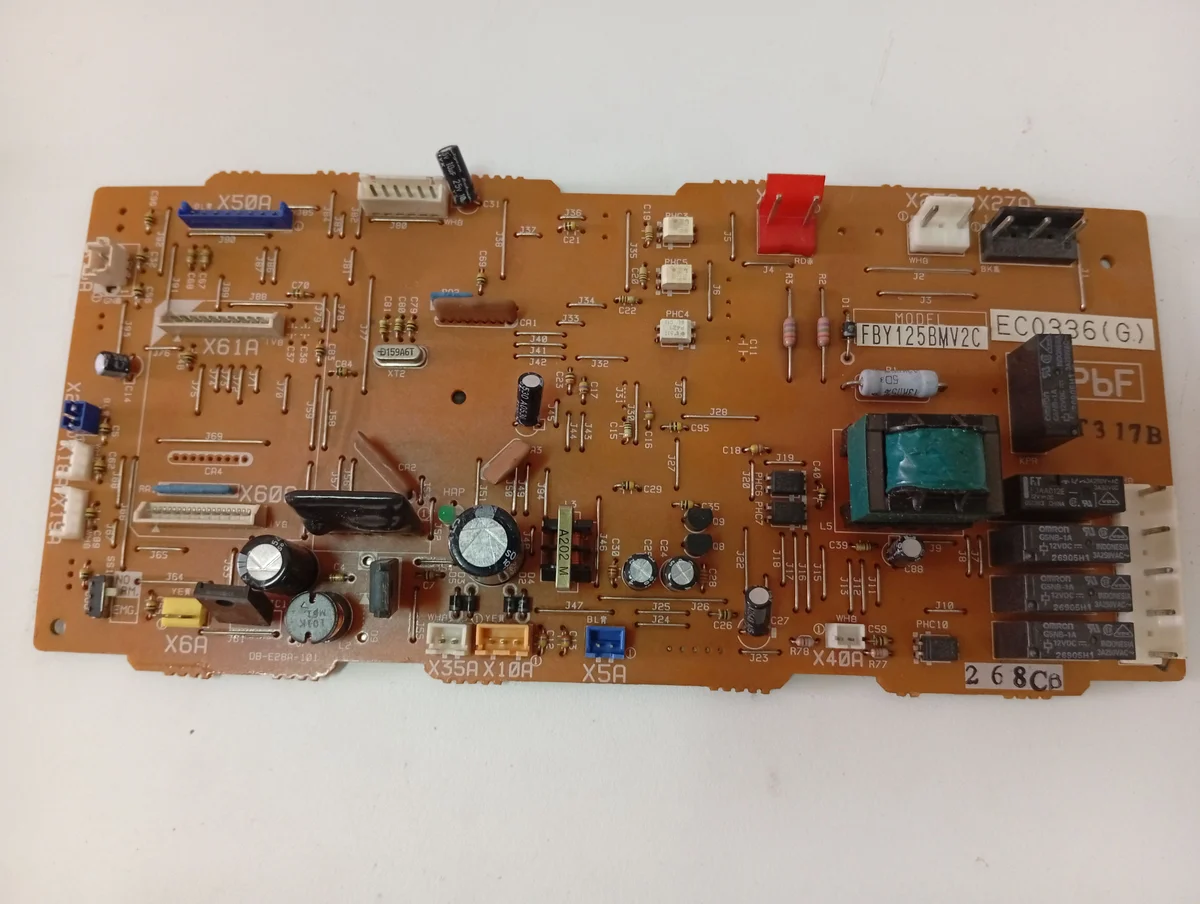 Placa Electrónica Aire Acondicionado EC0336(G)/FBY125BMV2C/CT317B/268CB